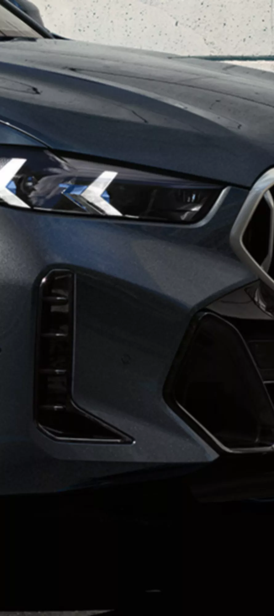 3D rendering of the adaptive LED headlights with the M Lights Shadowline design on a BMW X6