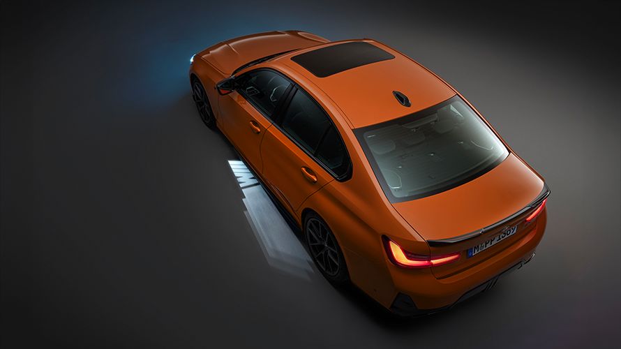 光影領航 駕馭序章 全新M Performance迎賓光毯：彰顯您的優雅格調