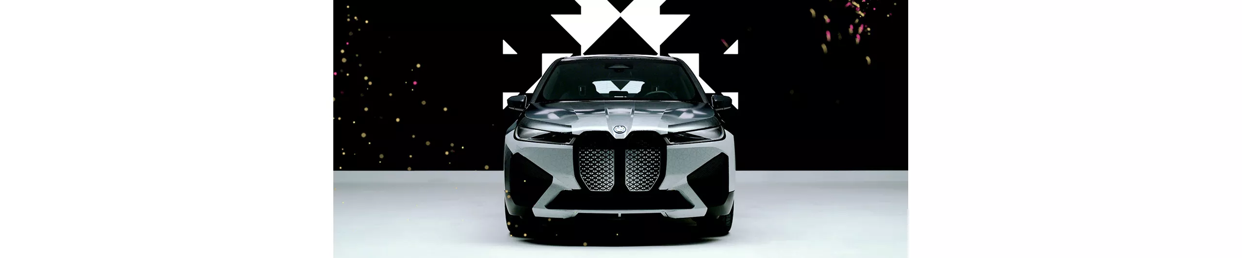 BMW與E Ink元太科技合作最早可追溯至2022年全球消費電子展（CES），當時首度亮相的BMW iX Flow概念車驚豔全球