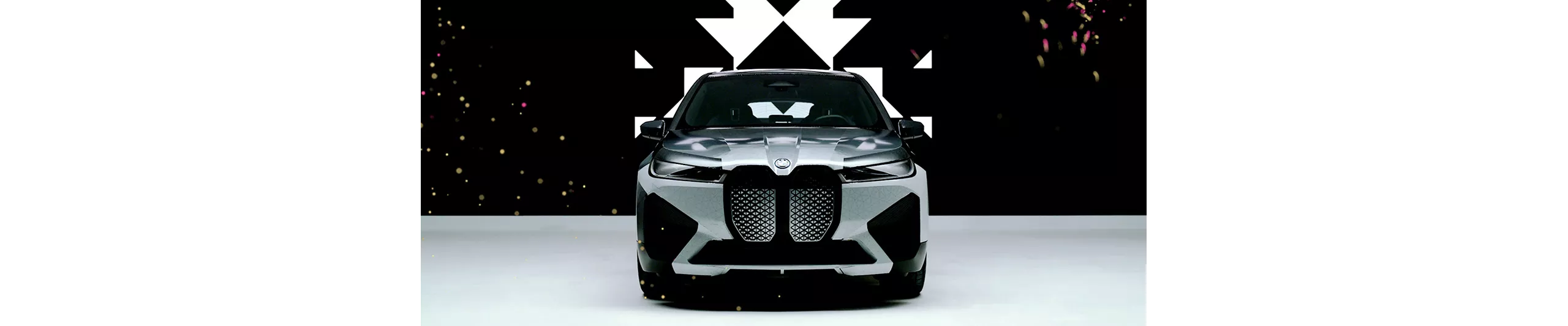 BMW與E Ink元太科技合作最早可追溯至2022年全球消費電子展（CES），當時首度亮相的BMW iX Flow概念車驚豔全球
