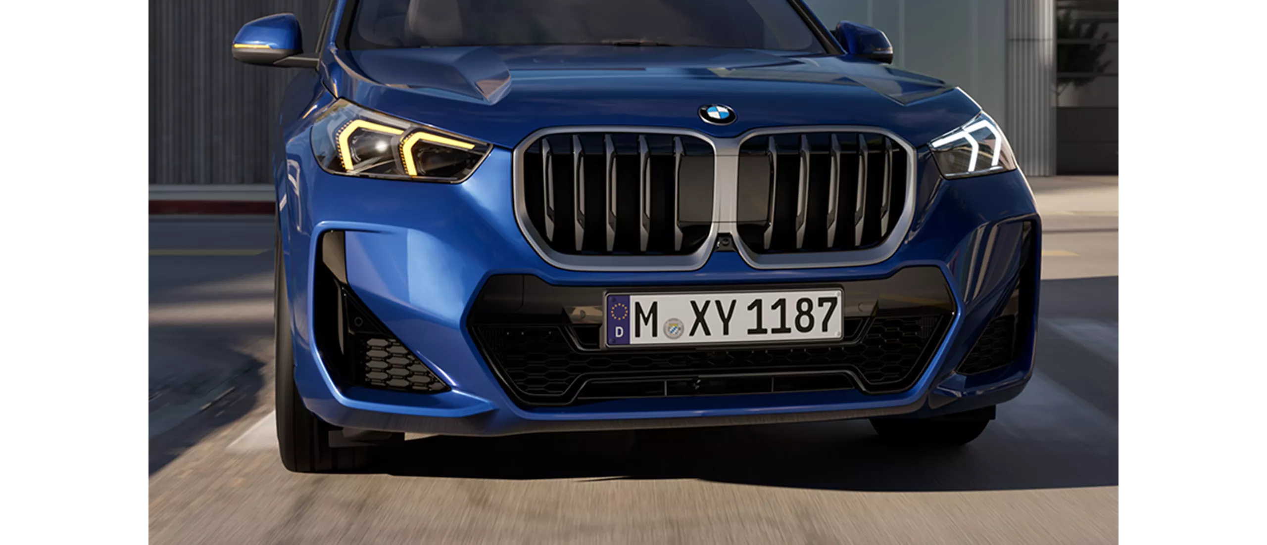 BMW X1，車頭視角 