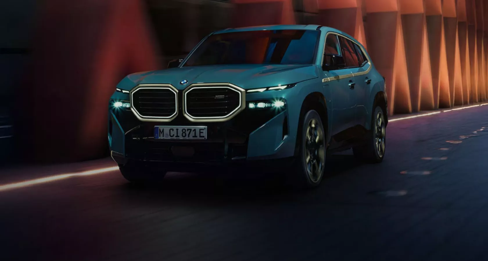 Imagine cu modelul BMW iX