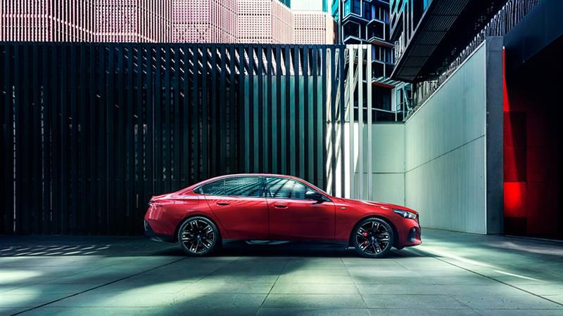 BMW 5シリーズ 装備・価格表