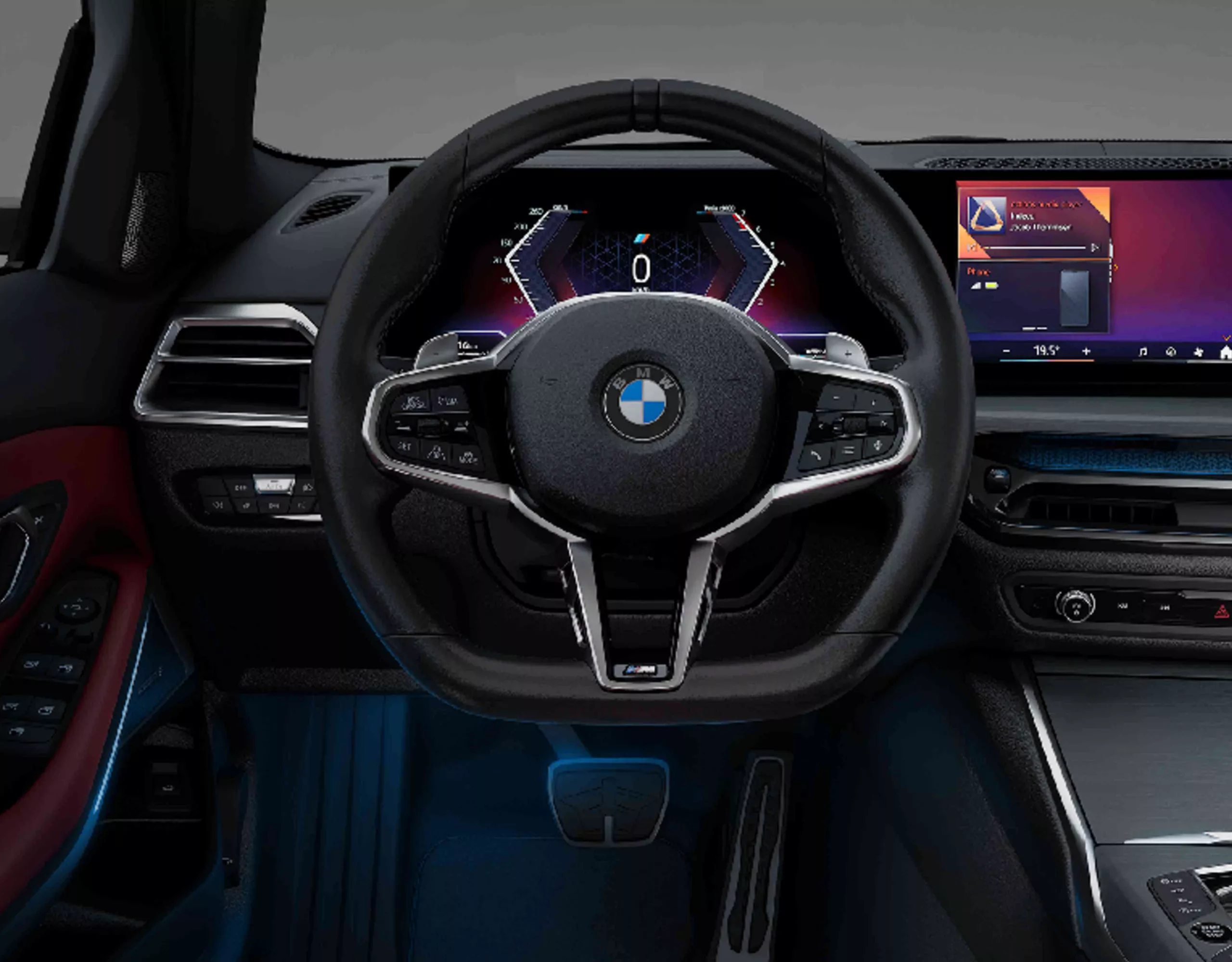 全新BMW 3系列Touring，M Nappa真皮平底方向盤