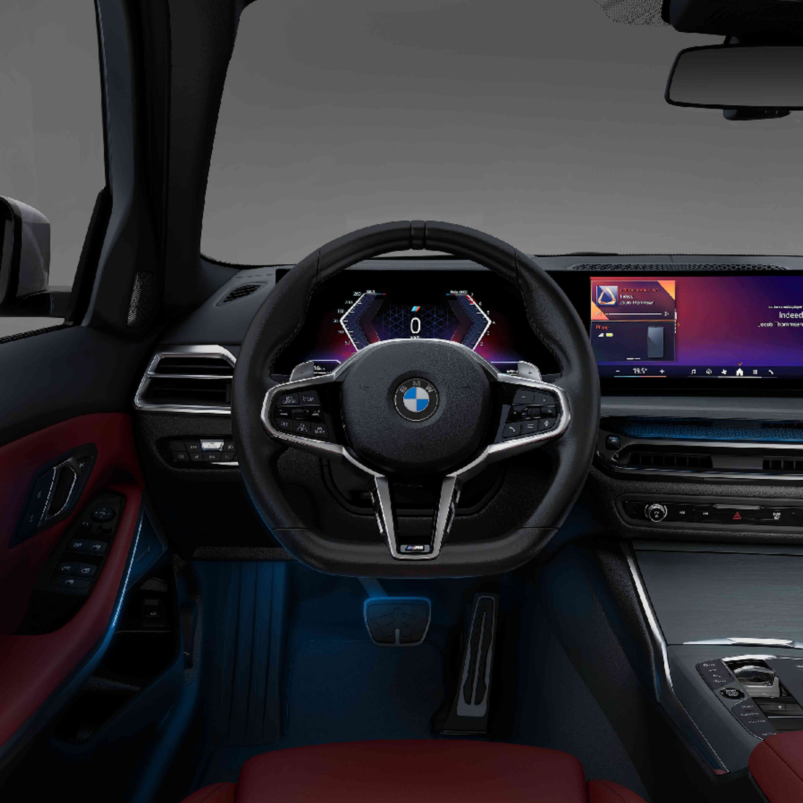 全新BMW 3系列Touring，M Nappa真皮平底方向盤