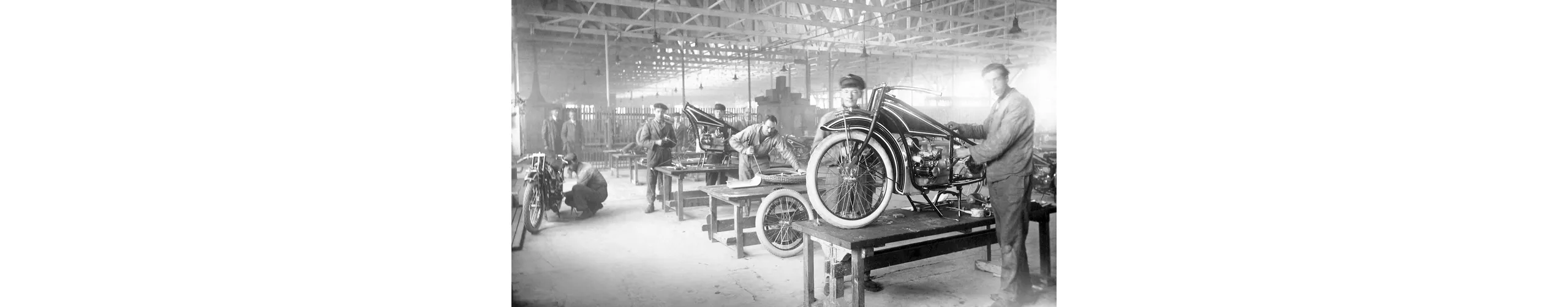 1923