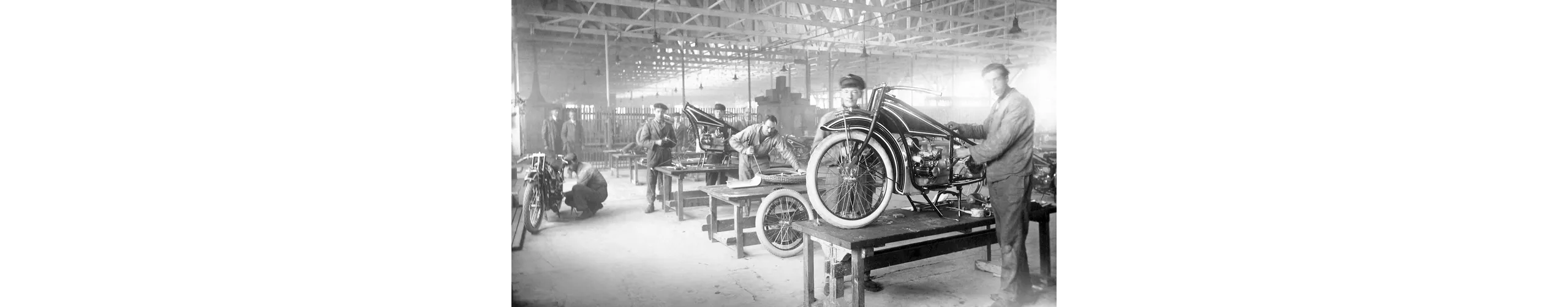 1923