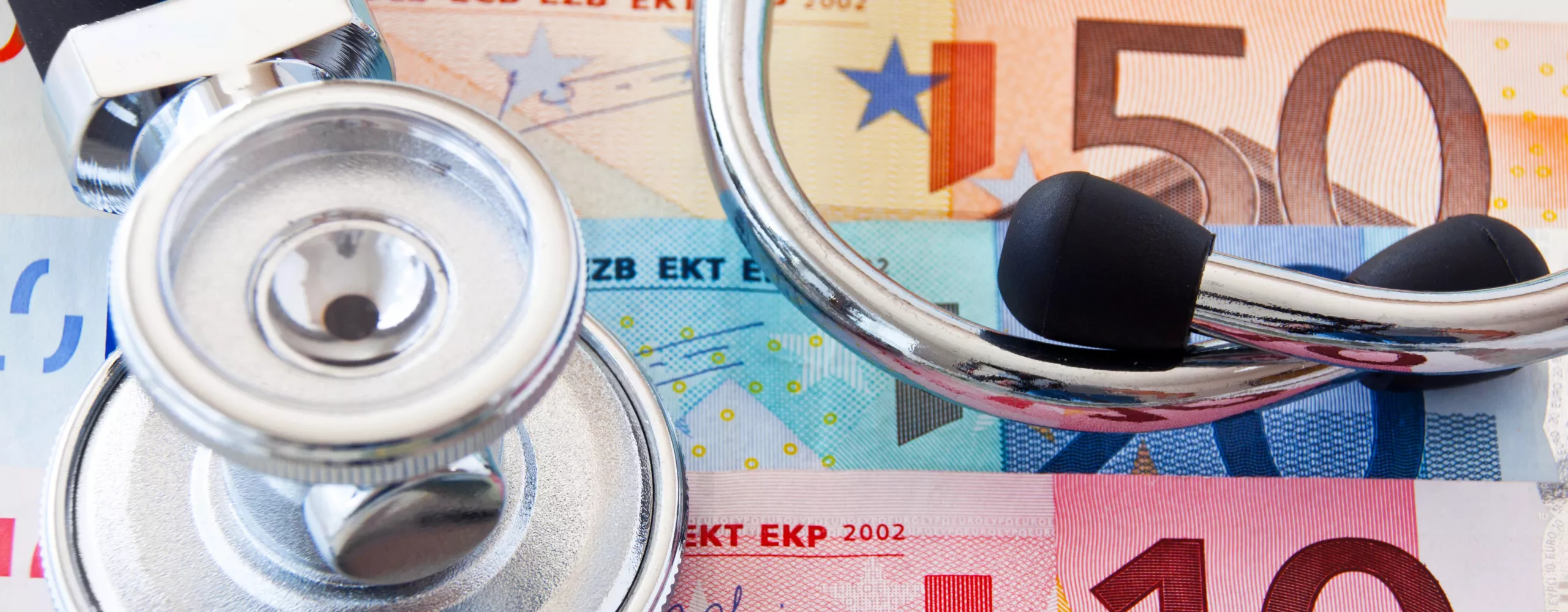 Stethoskop mit Bargeld