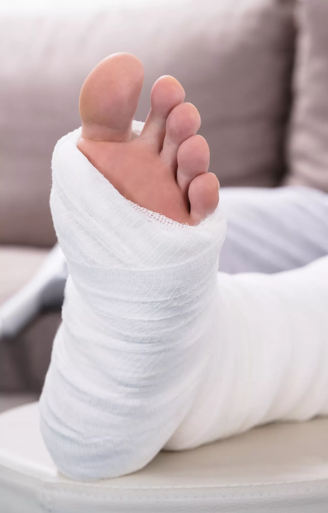 Fuß im Gips