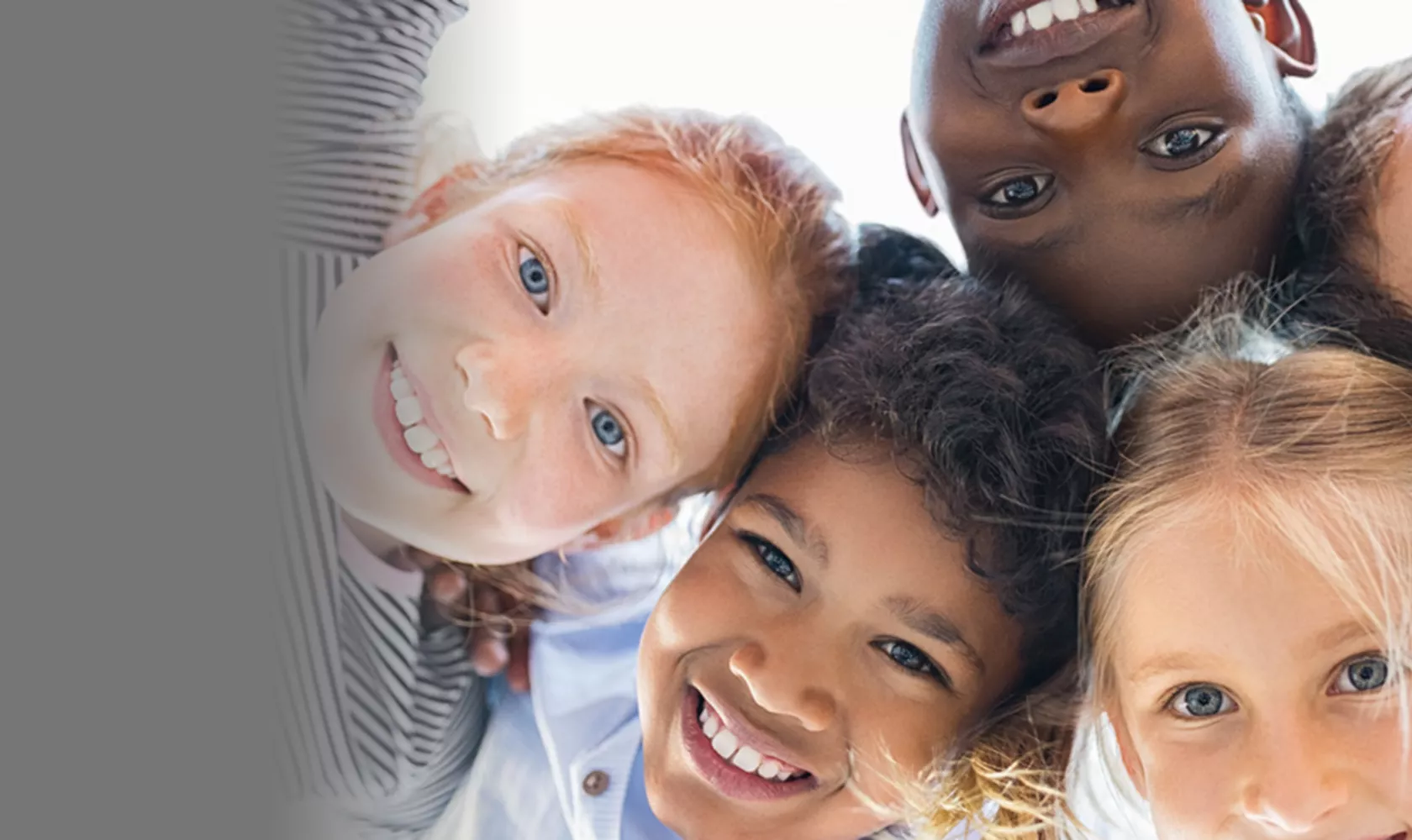 Lachende Kinder