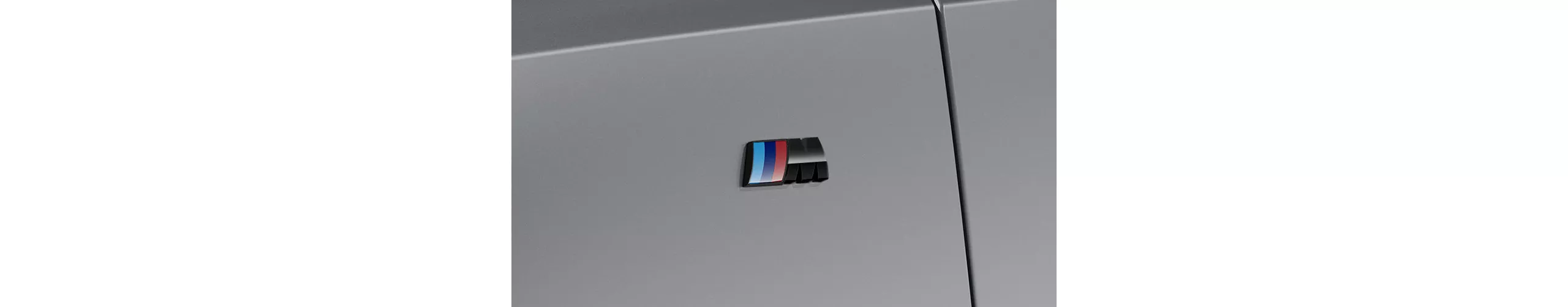 BMW M Performance Mロゴ・サイド ブラック・ハイグロス