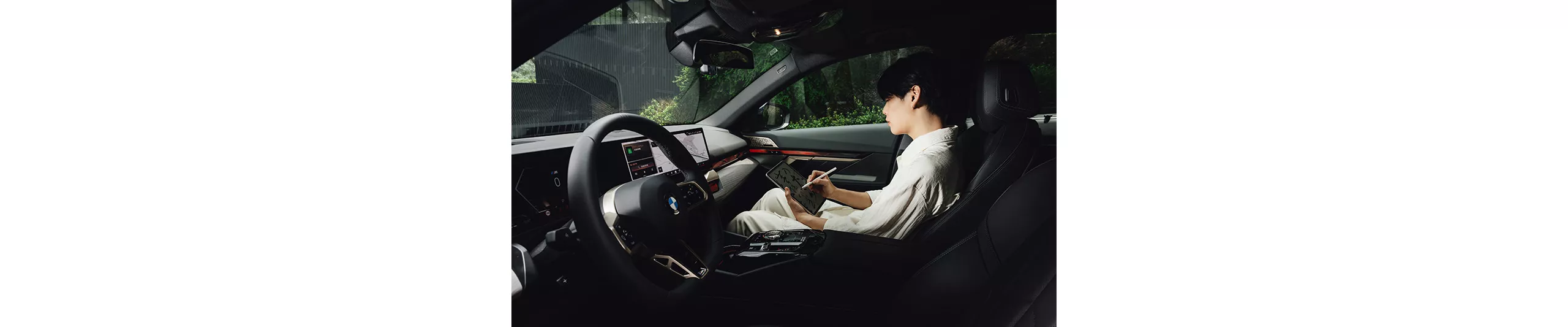 BMW 5系列 x 書法藝術家簡伯諭
