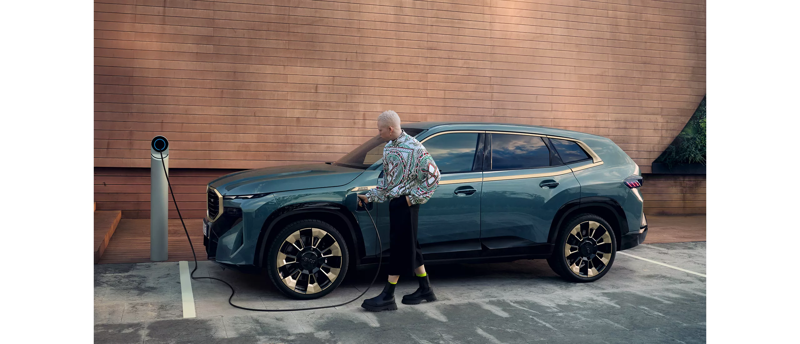BMW目的地充電站