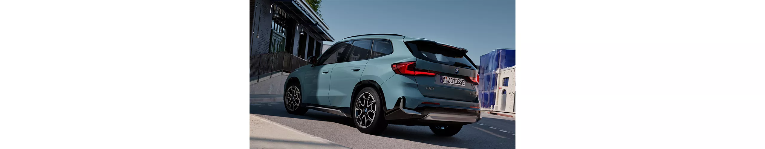 BMW iX1
