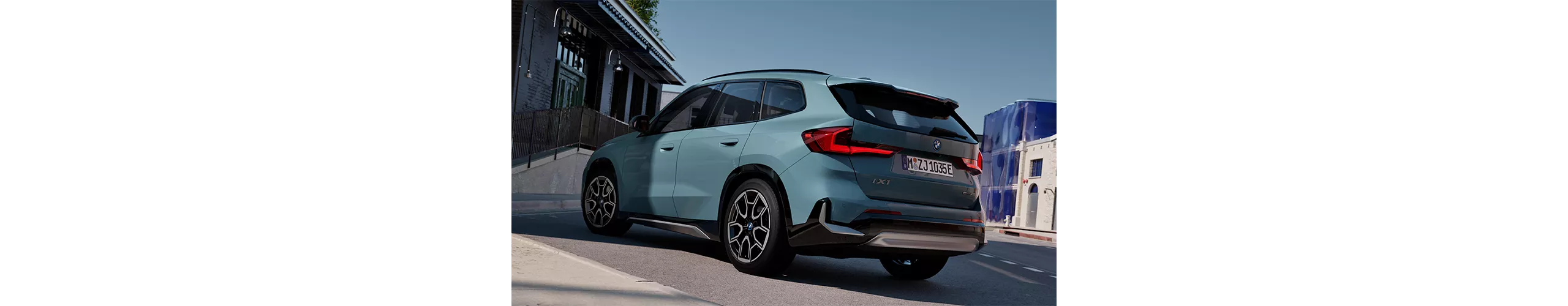 BMW iX1