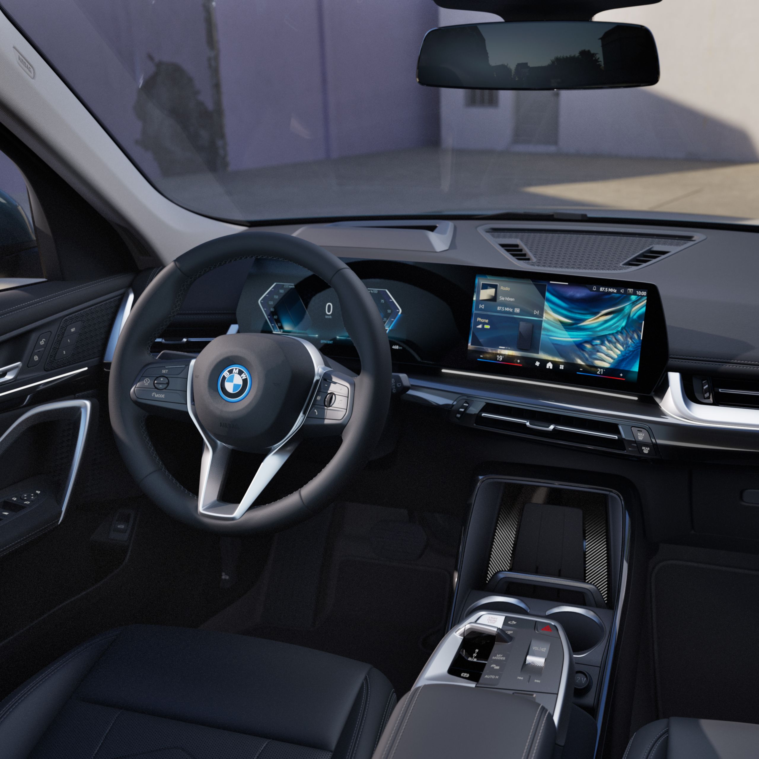 BMW iX1純電運動休旅，BMW懸浮式曲面螢幕
