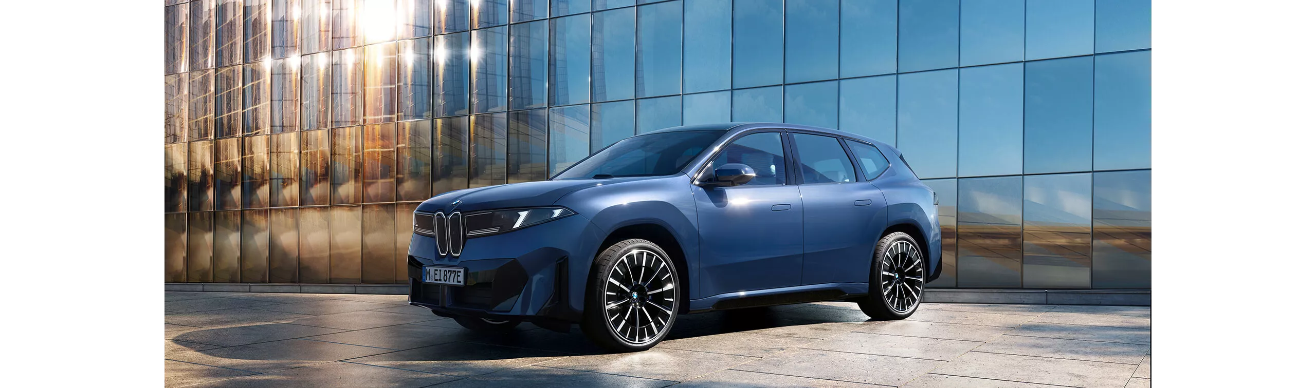 全新首創BMW iX3