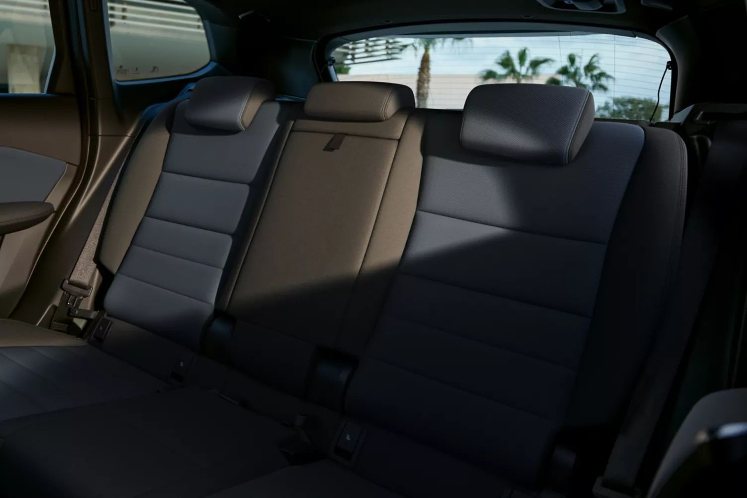 BMW X1，後座座椅 