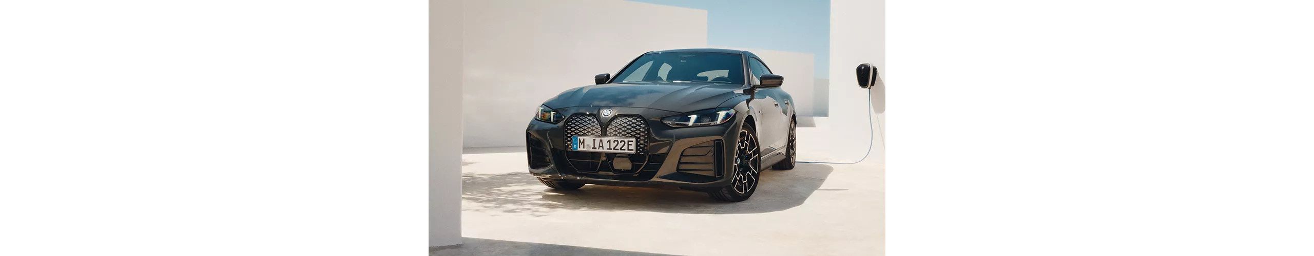 全新BMW i4純電轎跑