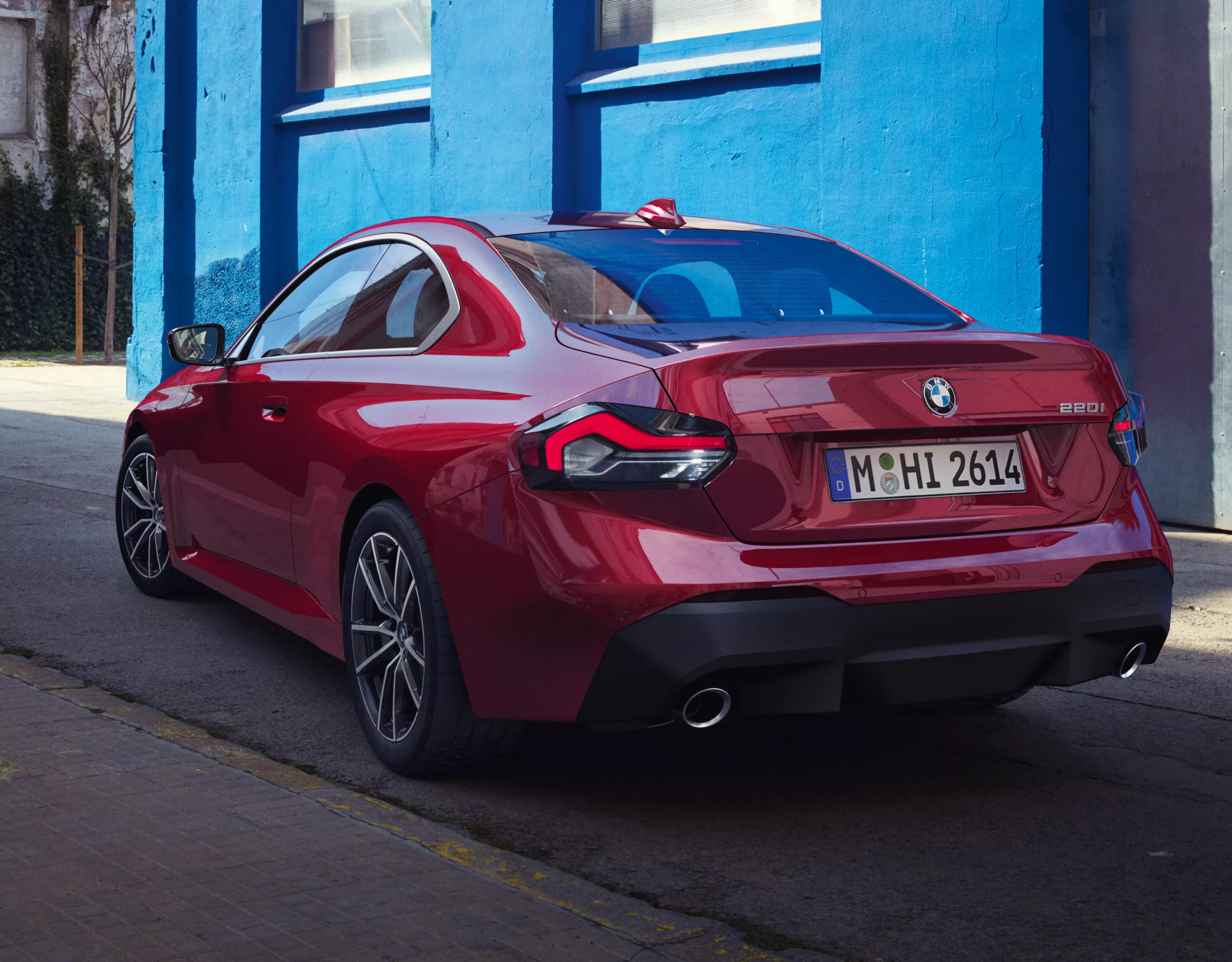 BMW 2 Series Coupé red rear view