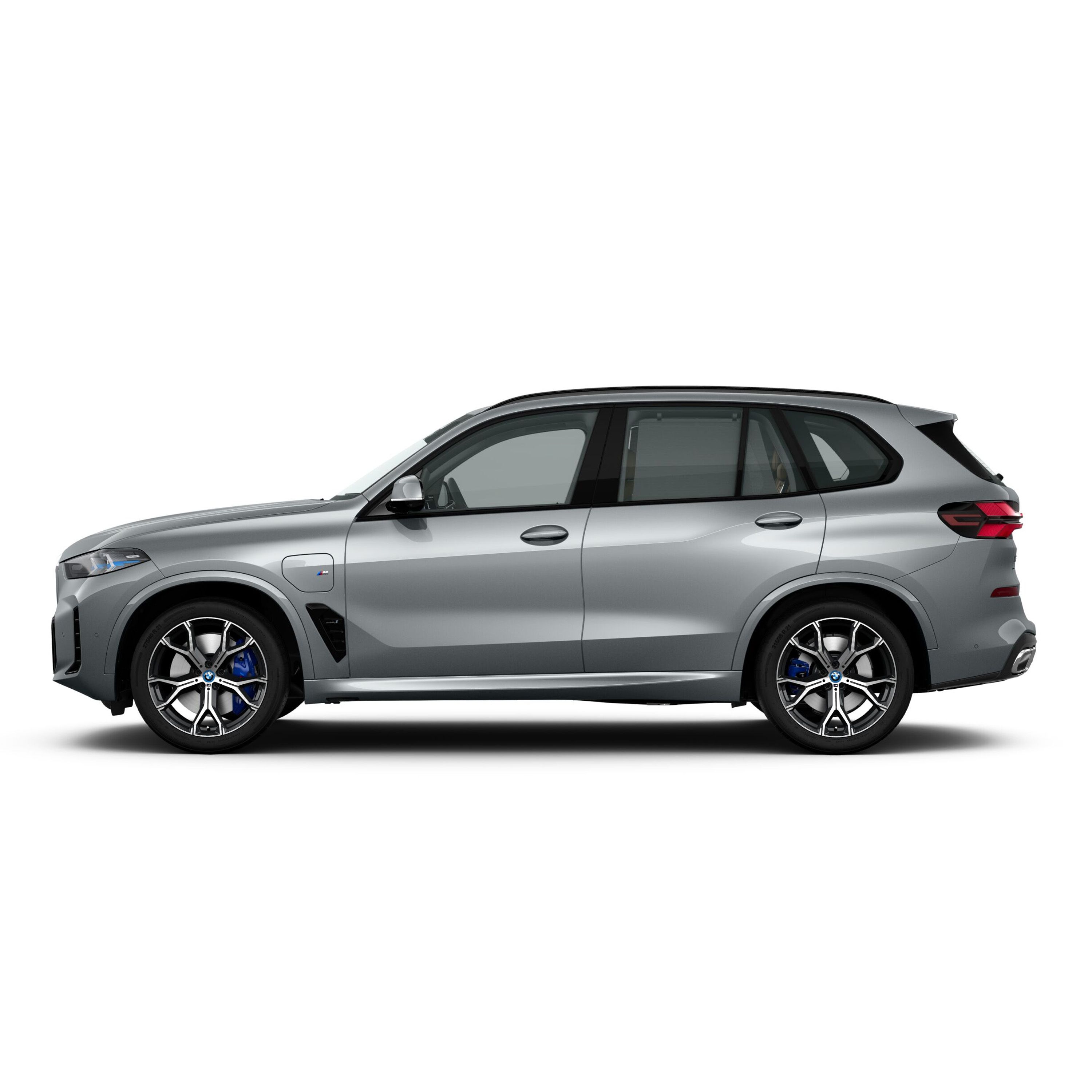 BMW X5 22", Rodas de liga leve BMW da linha BMW Individual, estilo Multi-spoke 745 I Bicolor, com pneus mistos.