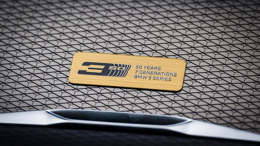 本来318iでは選べない特別な仕立て