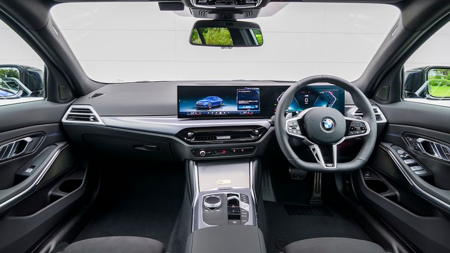 本来318iでは選べない特別な仕立て