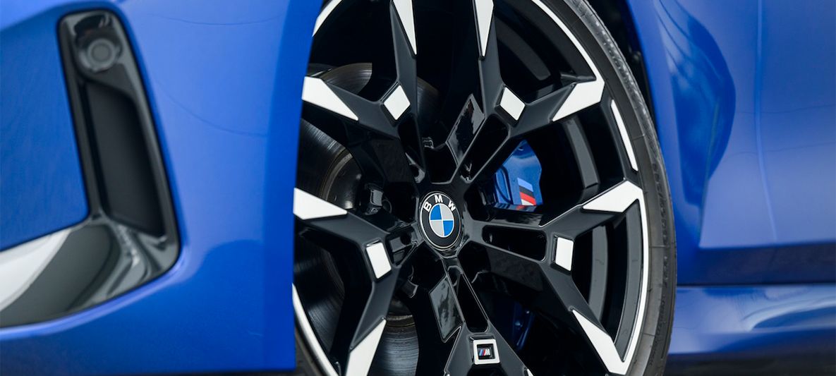 本来318iでは選べない特別な仕立て