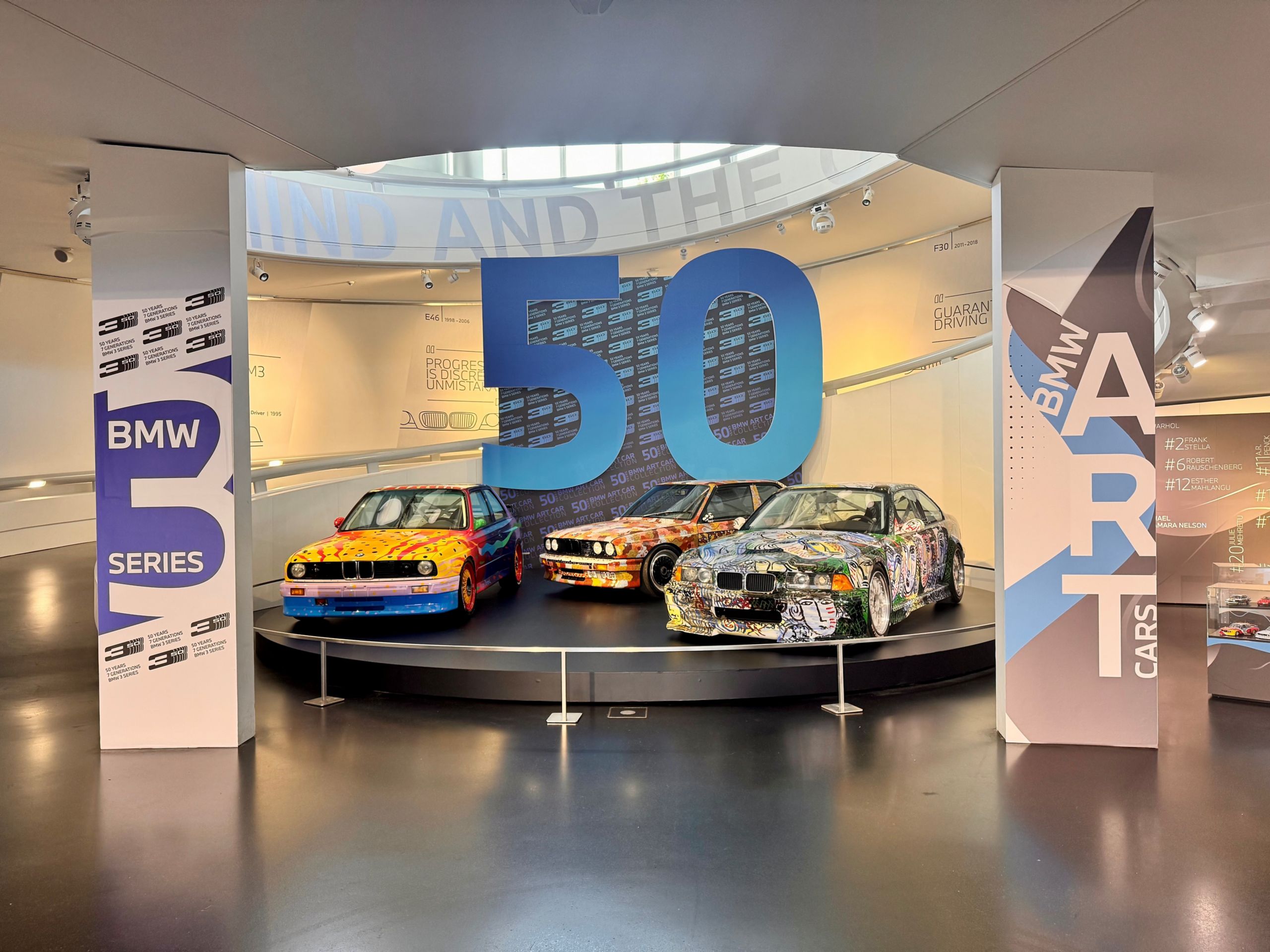 BMW Museum Ausstellung "50 Jahre BMW Art Cars und BMW 3er."