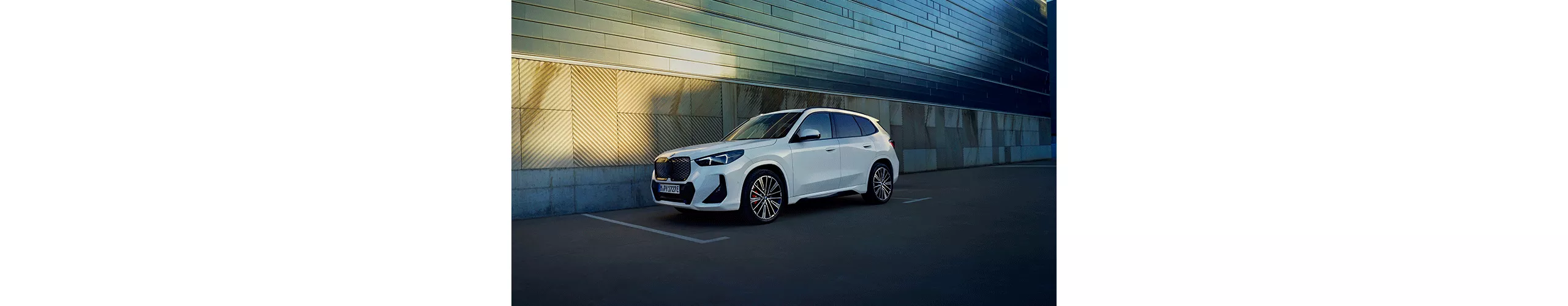 BMW iX1