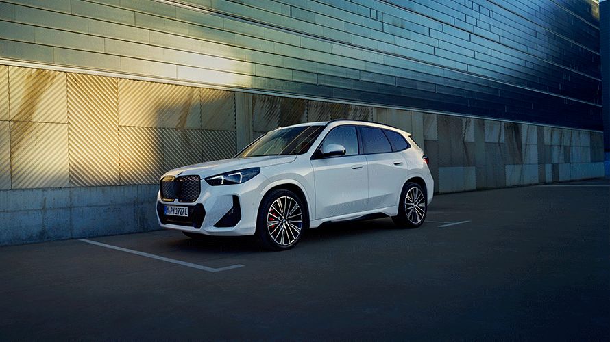 BMW iX1