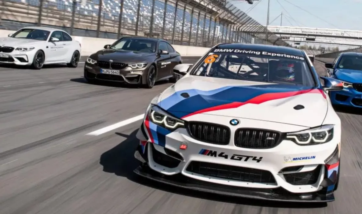  BMW M Gmbh.