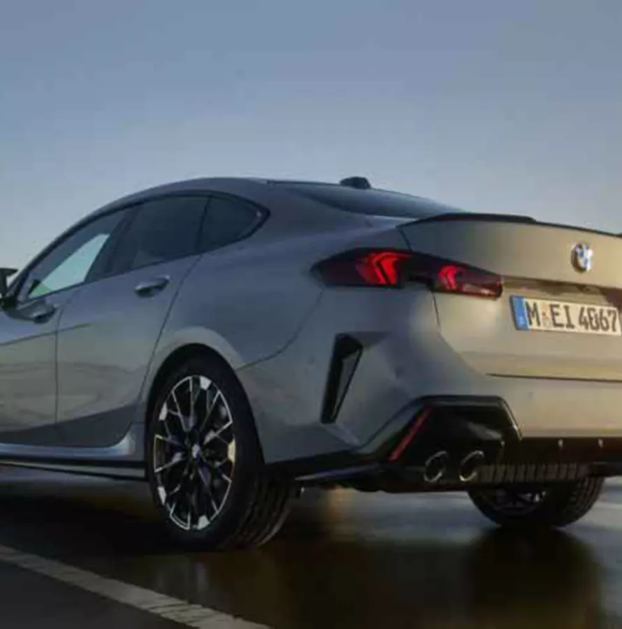 ニューBMW M235 xDrive グラン クーペ装備・価格表