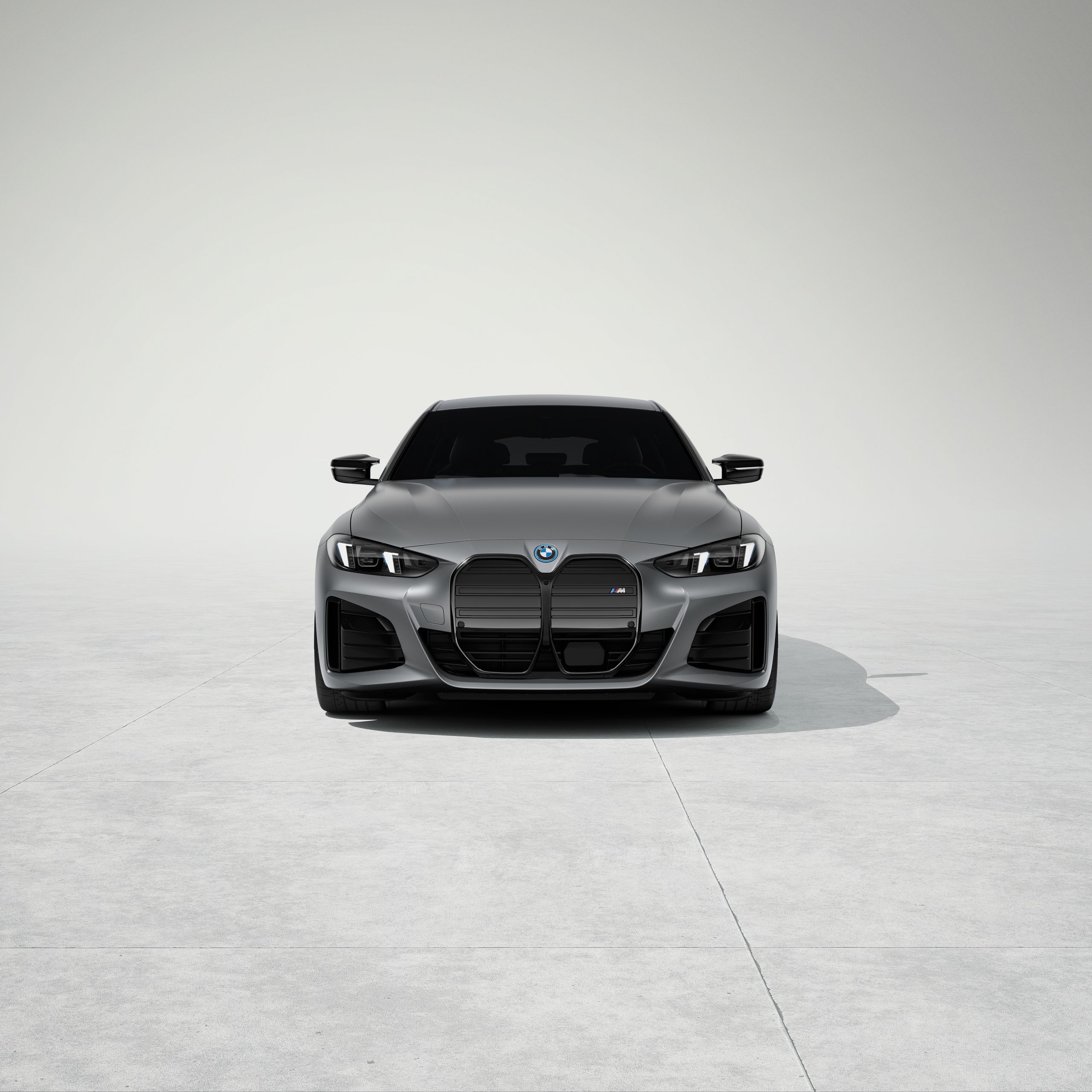 BMW i4 M50 M Shadowline Lights