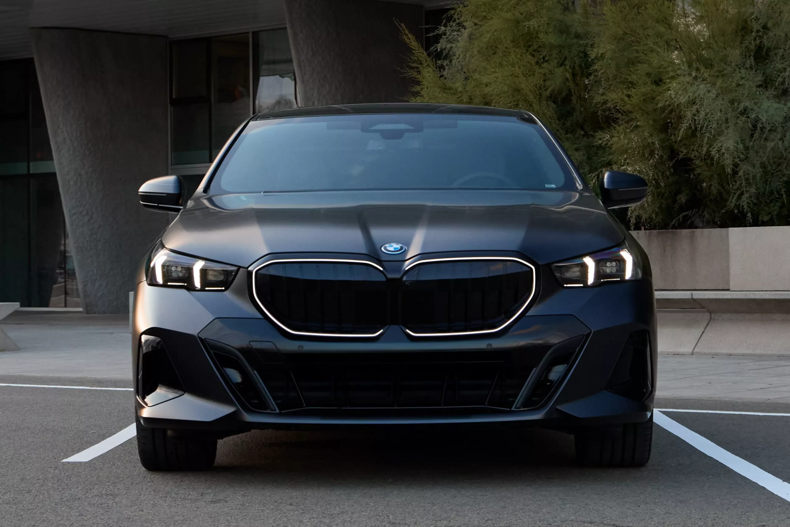 BMW 5 Series Front View