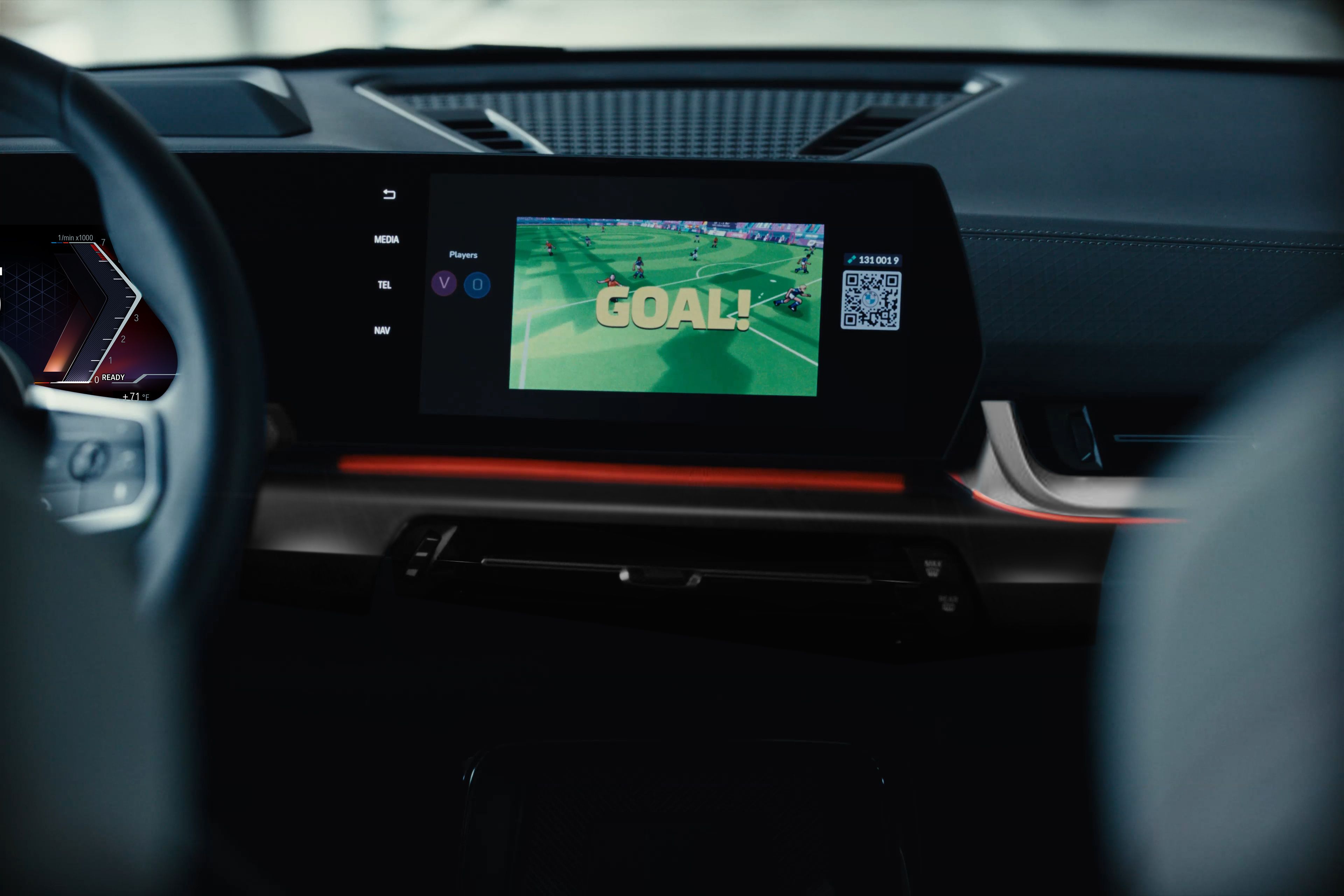 Detail shot of the X2 M35i xDrive’s AirConsole Gaming feature.