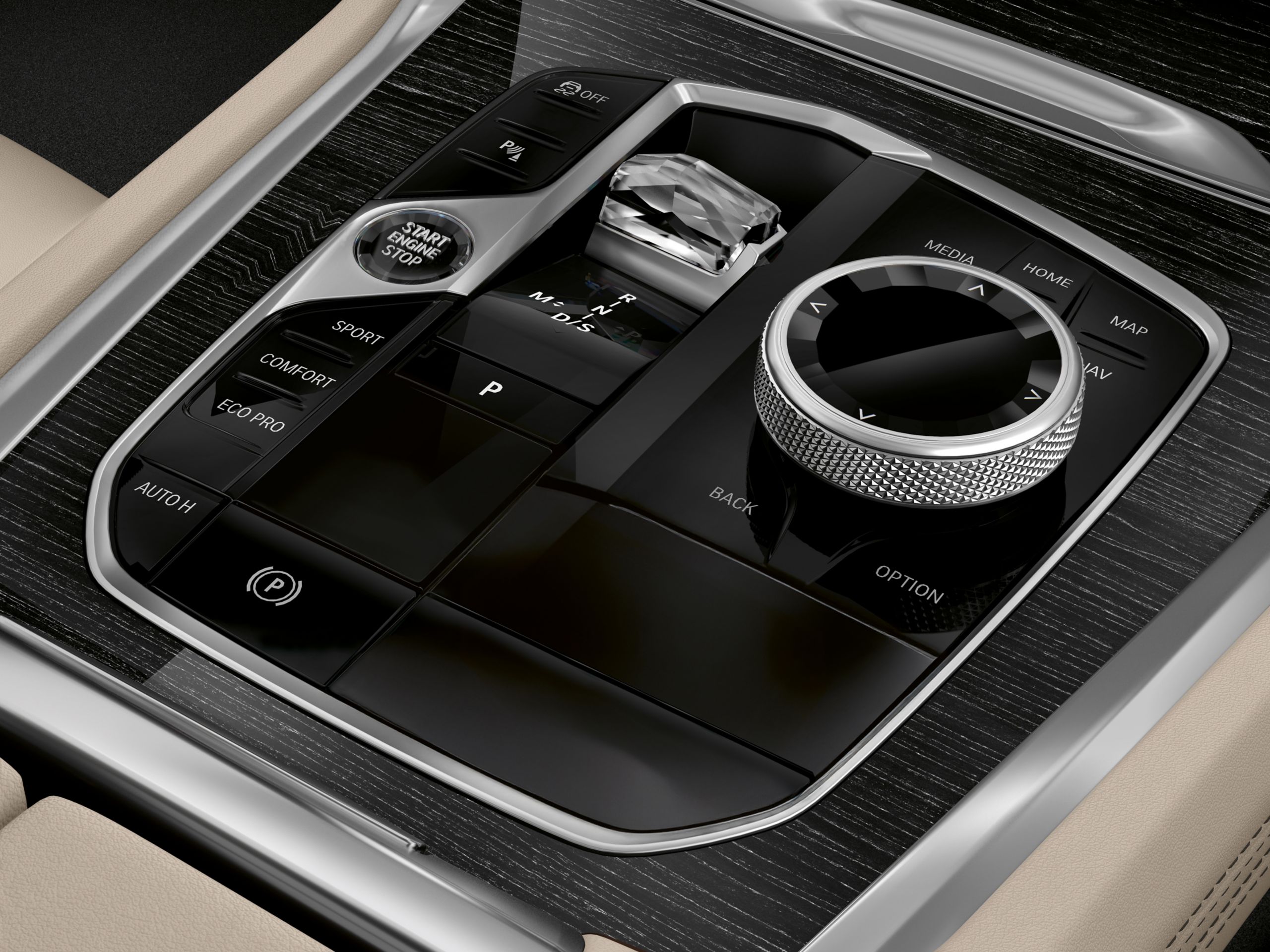 Middle console with Glass application 'CraftedClarity' for interior elements in the BMW X6 