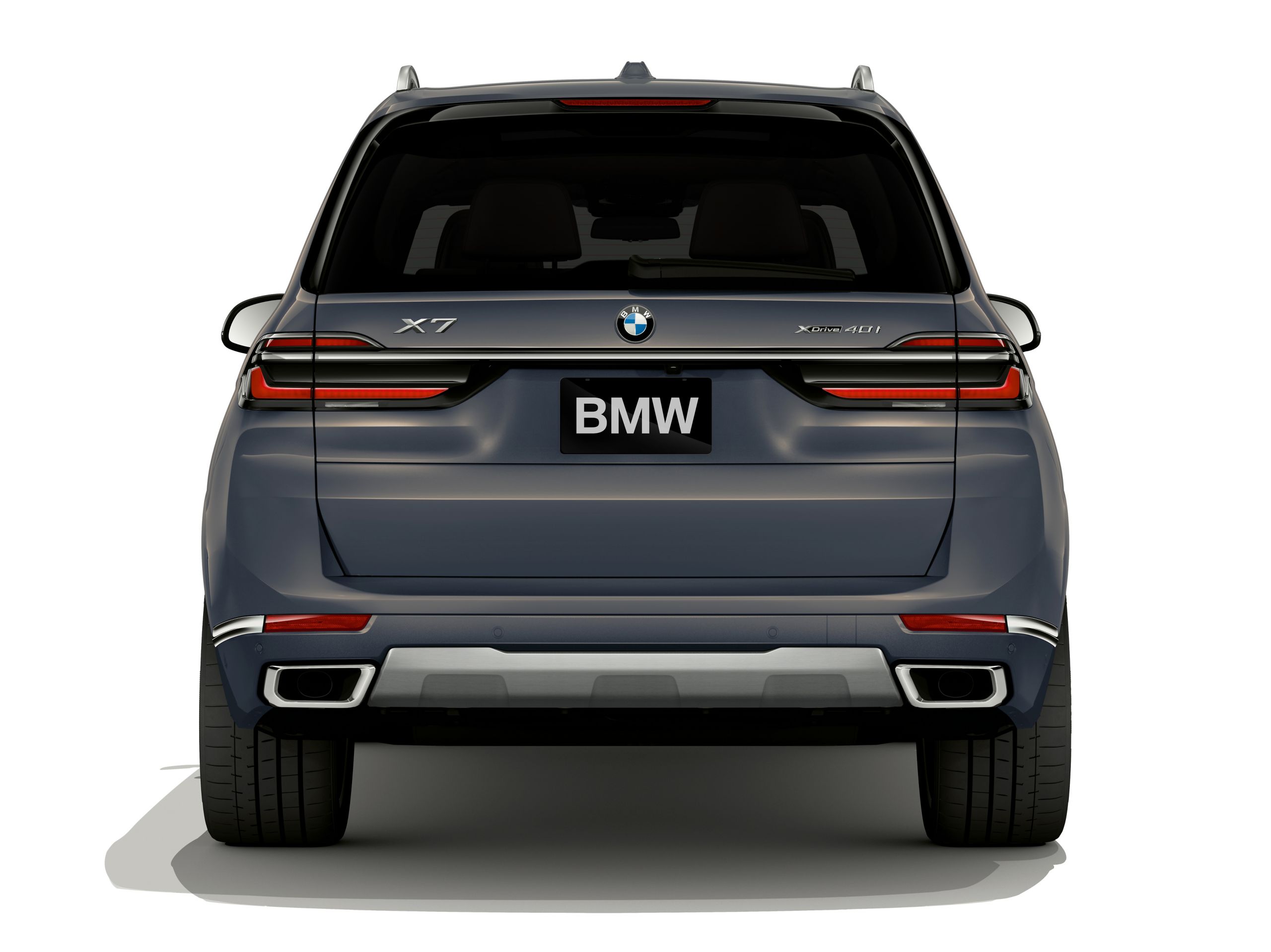 BMW X7 rear view