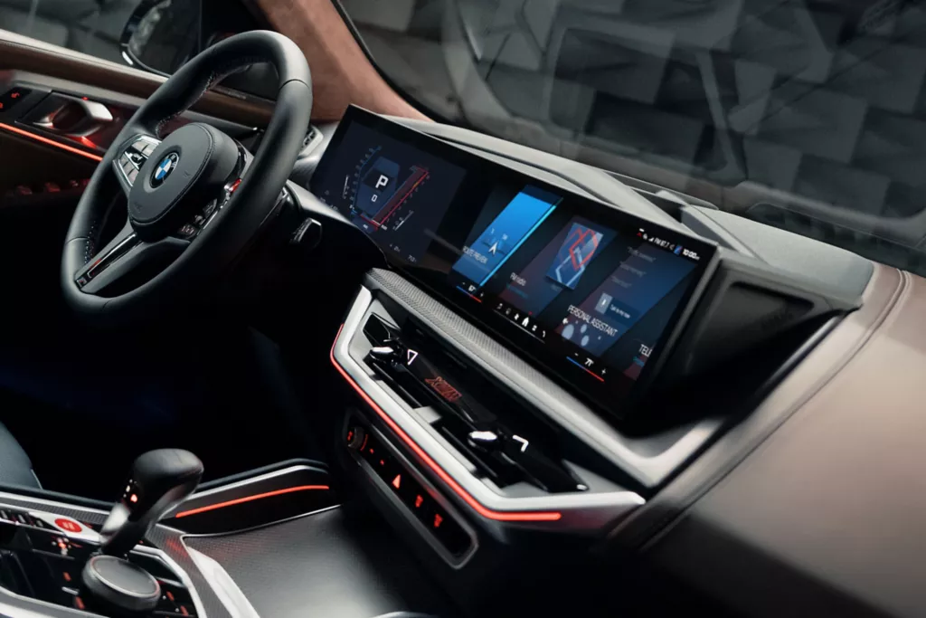 BMW XM Bowers & Wilkins Sound System