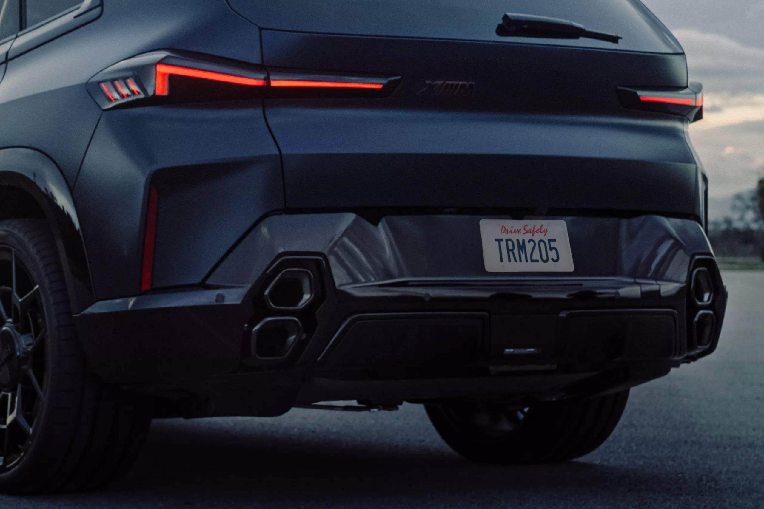 BMW XM M Double Tailpipes