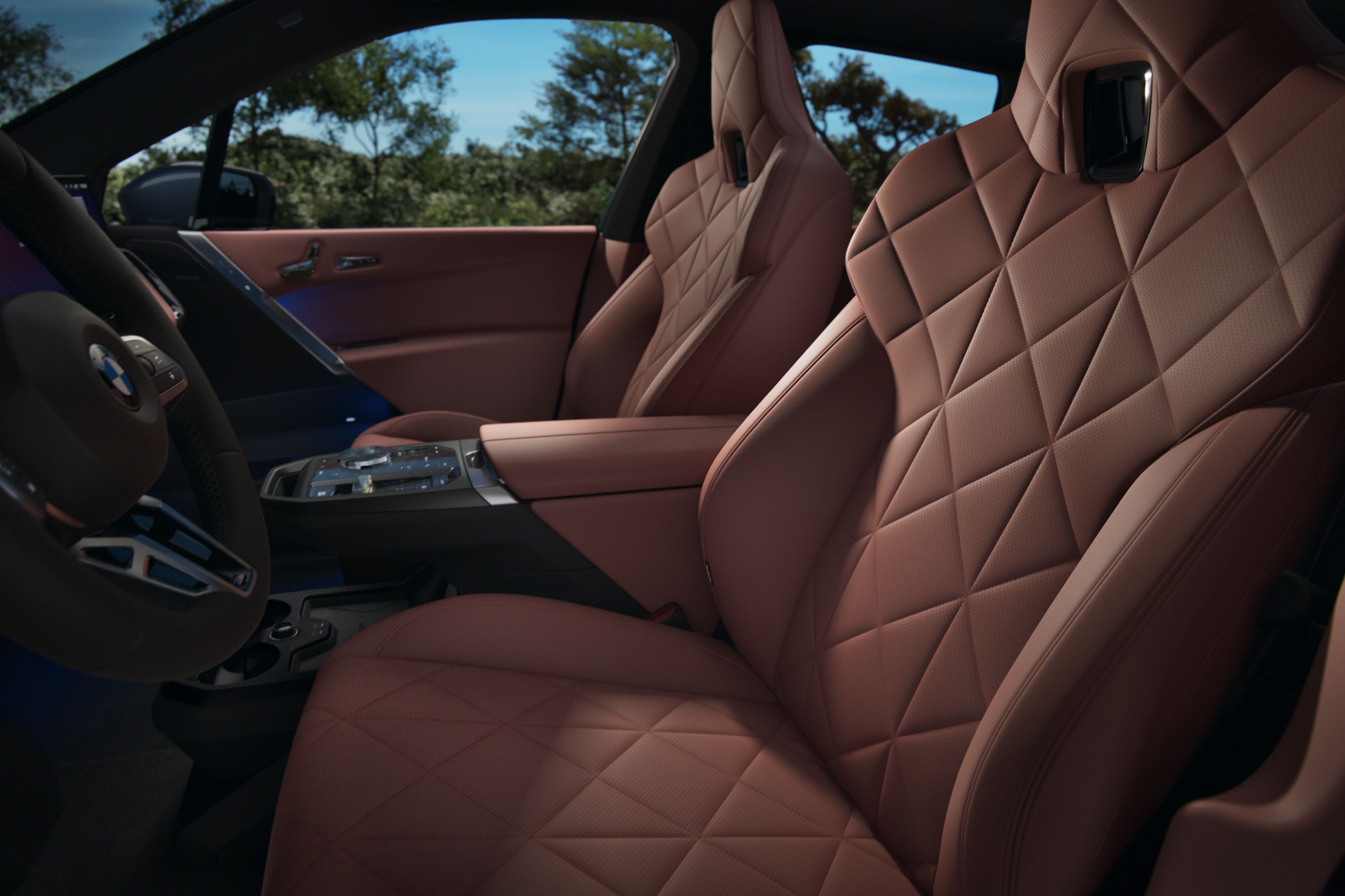 BMW iX M Multi-function Seats