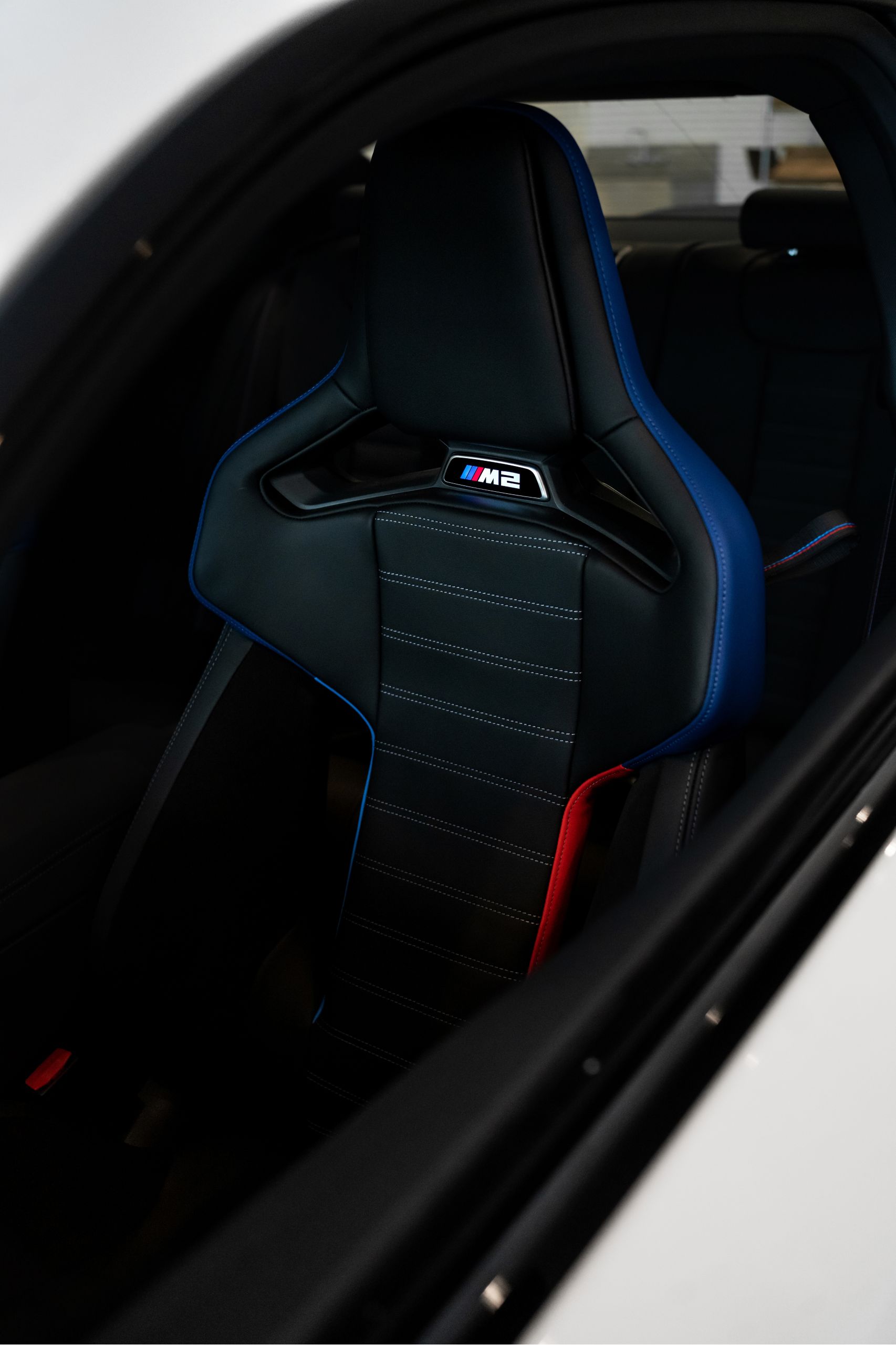 Detail of optional M Carbon Bucket Seats featuring M2 Turbo Design Edition badging