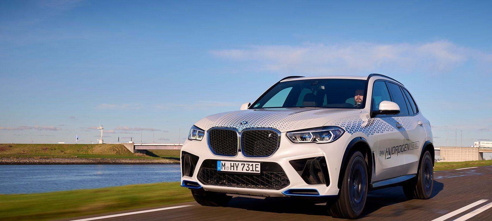 New BMW iX5 Hydrogen