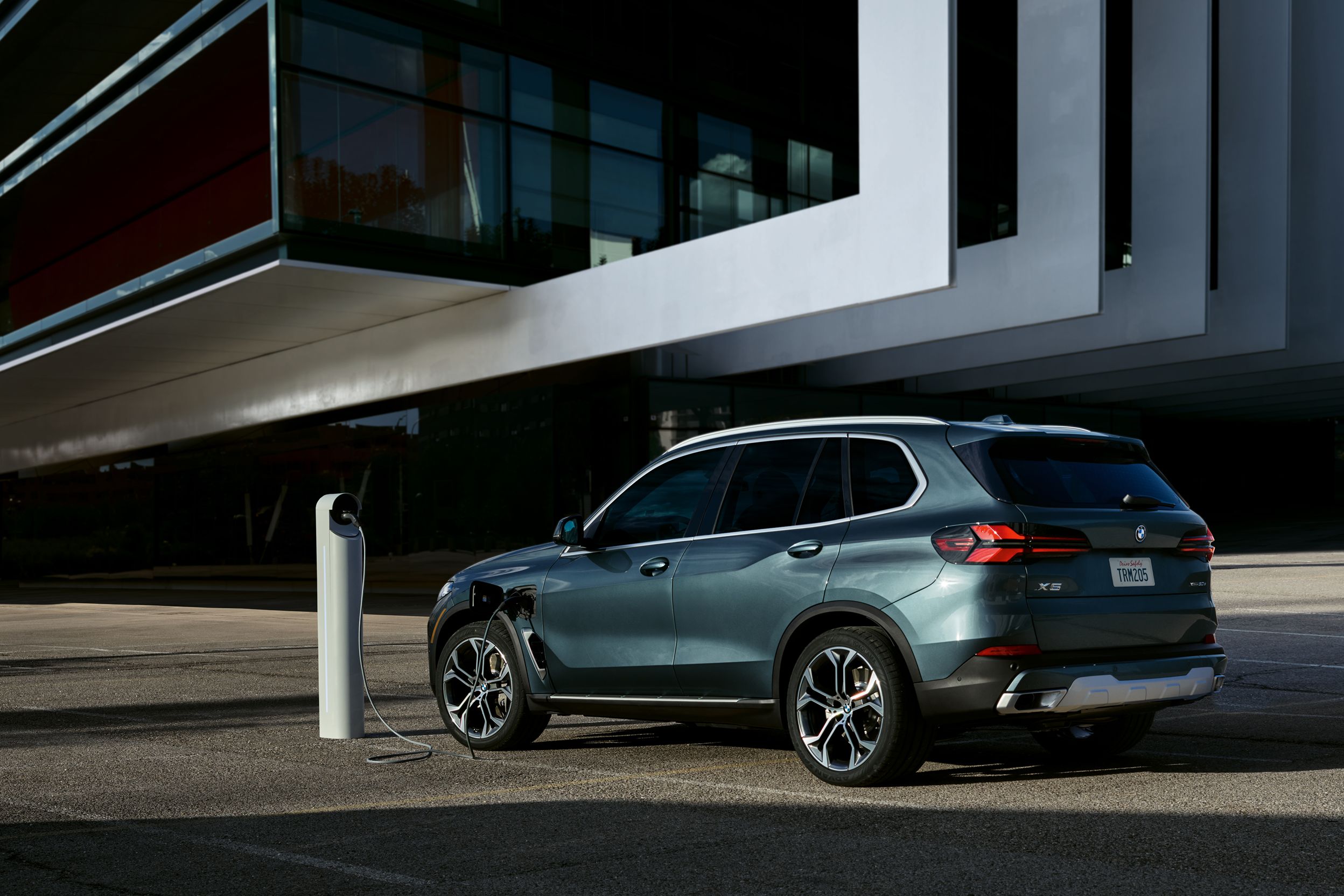 BMW plug-in hybrid vehicles