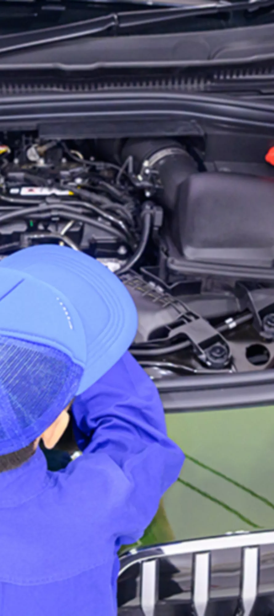 BMWの整備を体験しよう。キッズ・メカニック