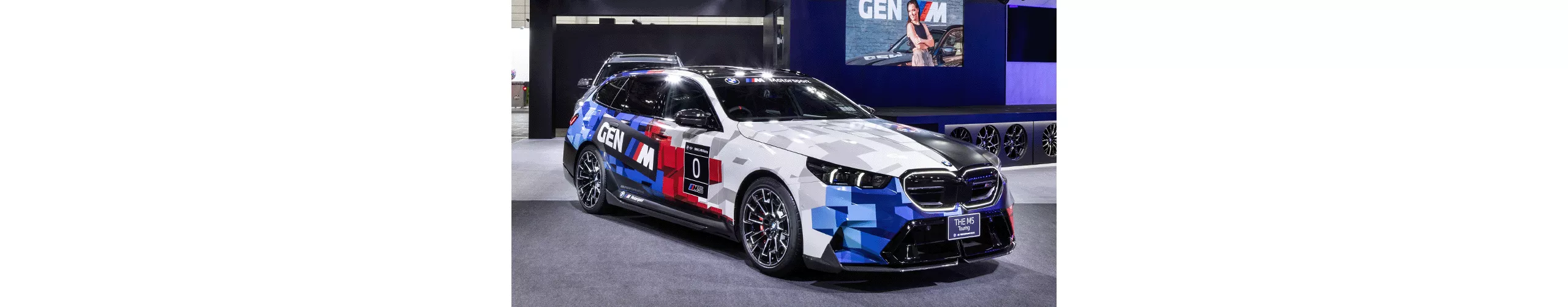 BMW Mパフォーマンス・パーツを纏った特別モデルを展示