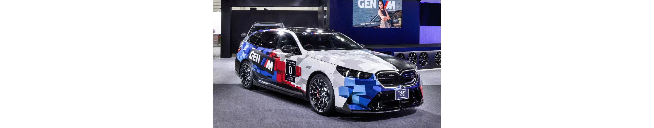 BMW Mパフォーマンス・パーツを纏った特別モデルを展示