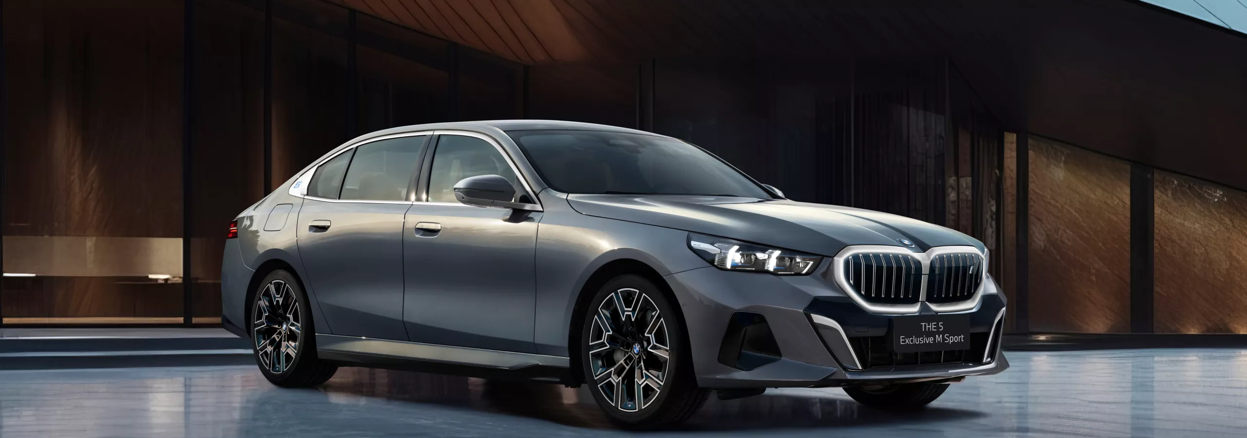 BMW 5シリーズ ロング