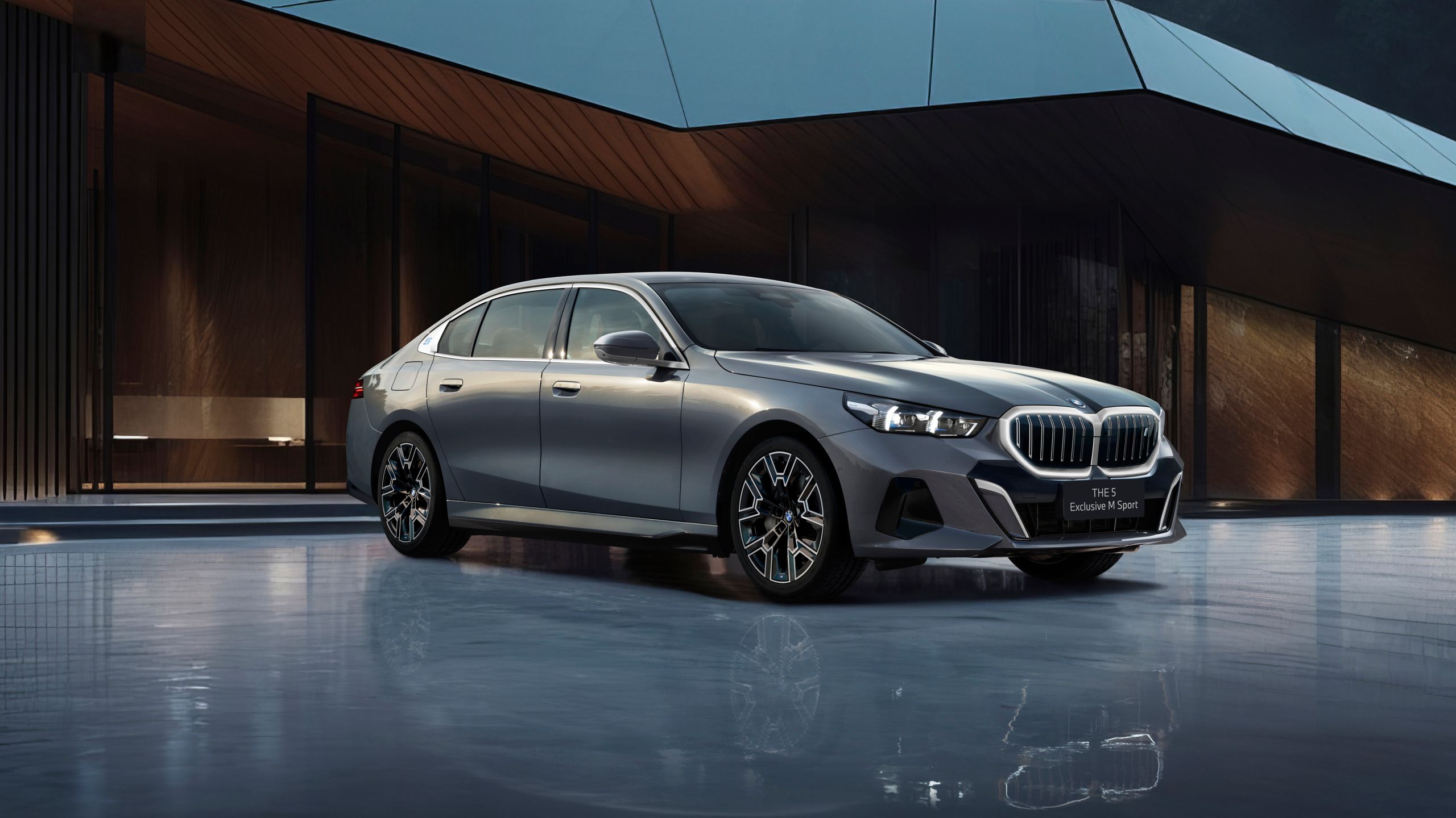 BMW 5シリーズ ロング