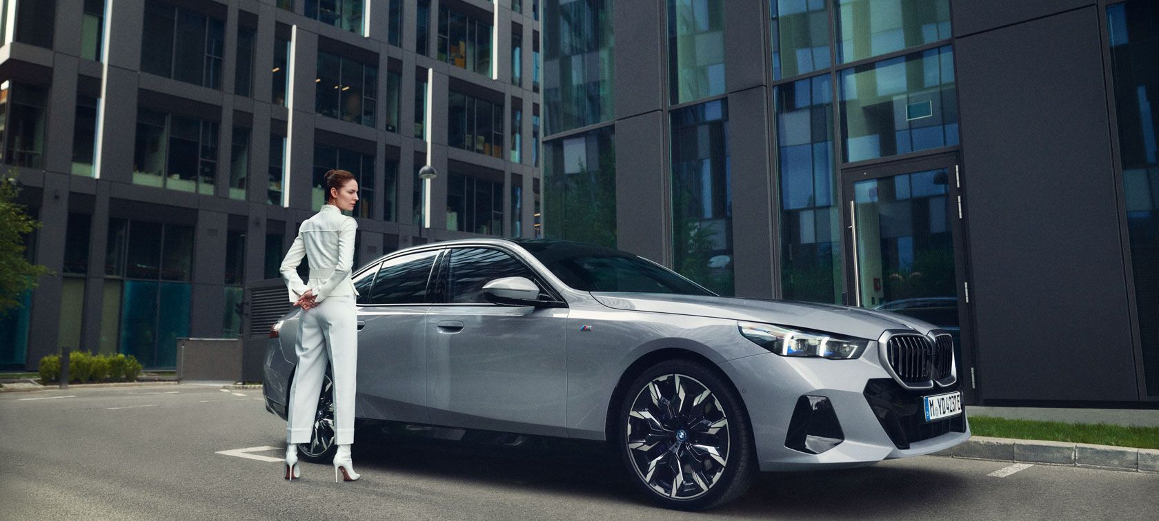 BMW FINANCIAL SERVICES.